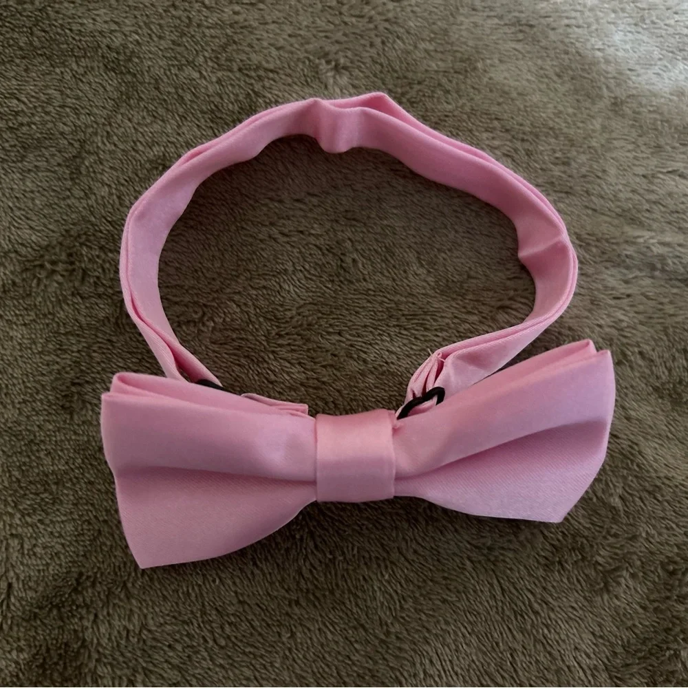 🎀wholesale🎀 Bow Tie for toddler to big boys/ adjustable straps